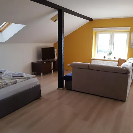 Apartment Malinowa 36