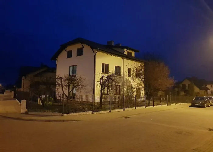 Apartament Malinowa 36 *